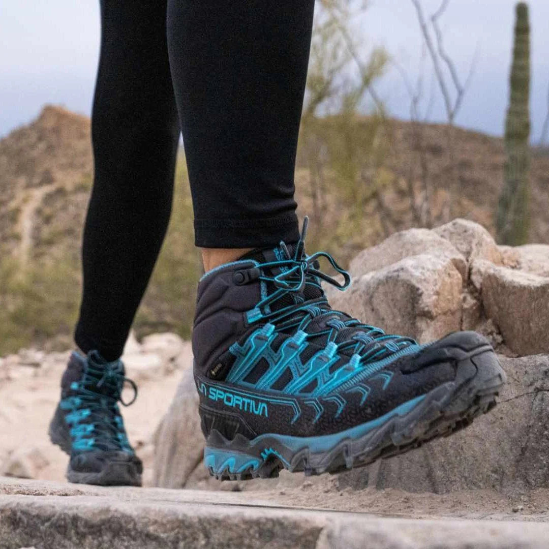 Обувки La Sportiva Ultra Raptor II Mid Wide GTX